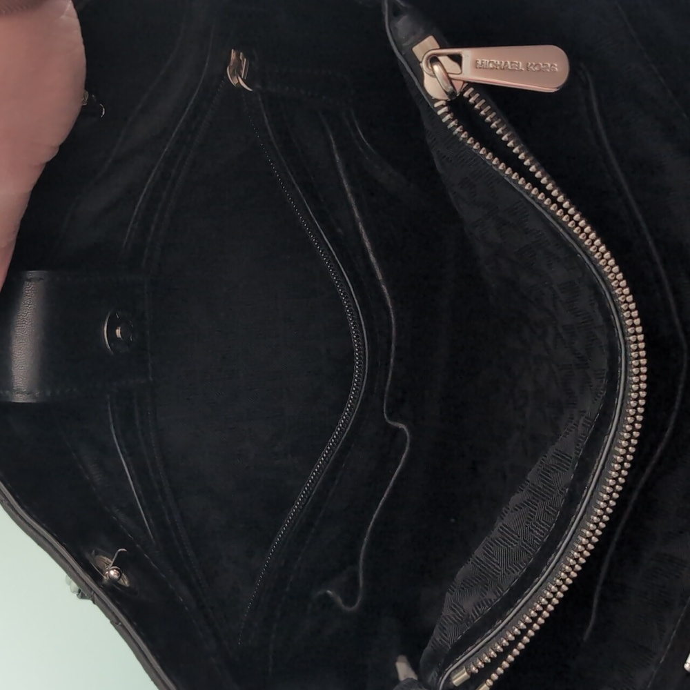Michael Kors Susannah Quilted Black Leather Shoulder Bag Super Soft Leather - Picture 9 of 13